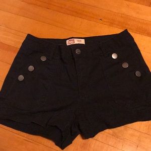 Lei High Rise Black Shorts With Buttons Size 5